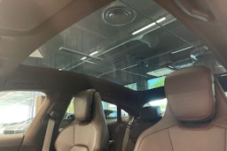 Ruskea (beige) Porsche Taycan 2024 kuva 21.