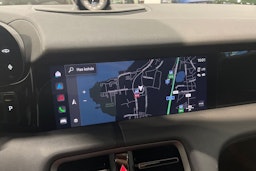 harmaa Porsche Taycan 2024 kuva 10.