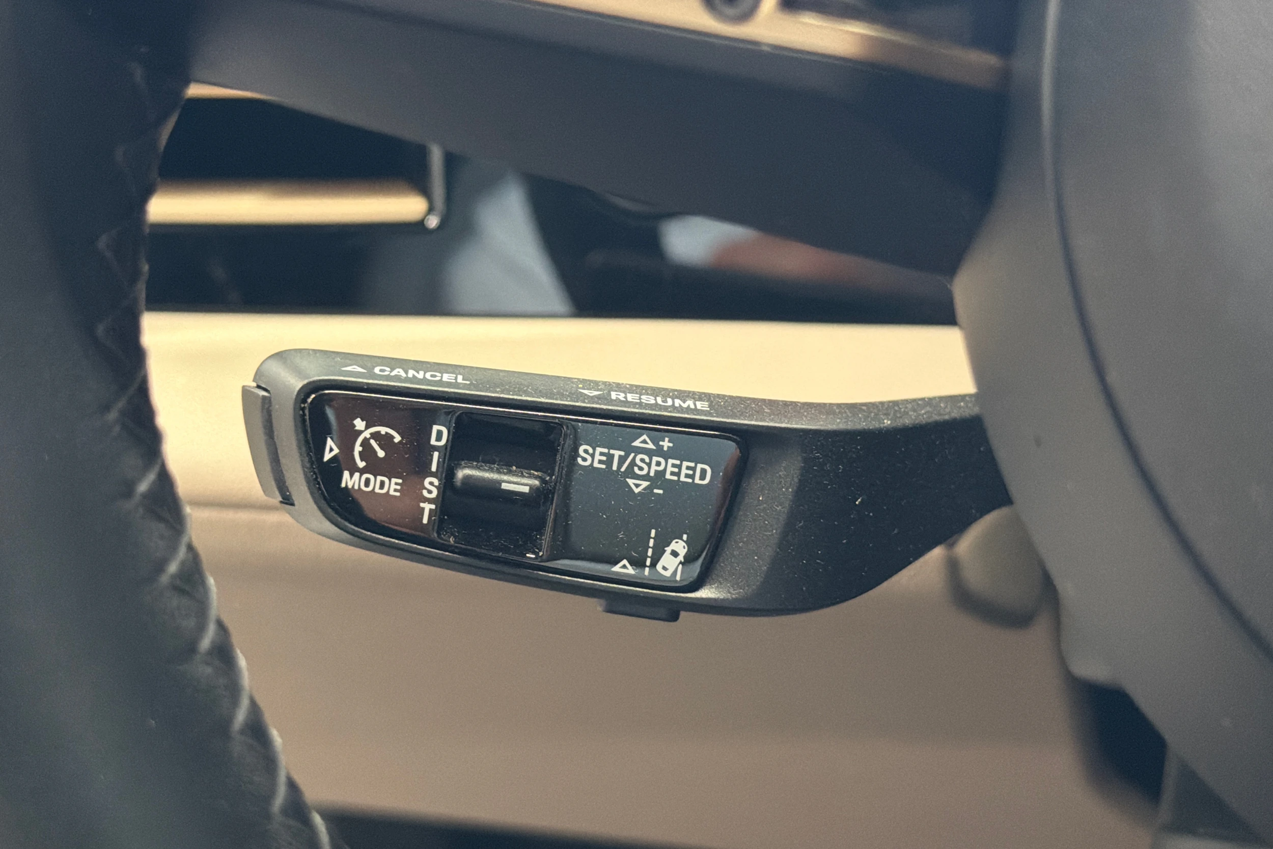 vihreä Porsche Taycan 2024 kuva 11.
