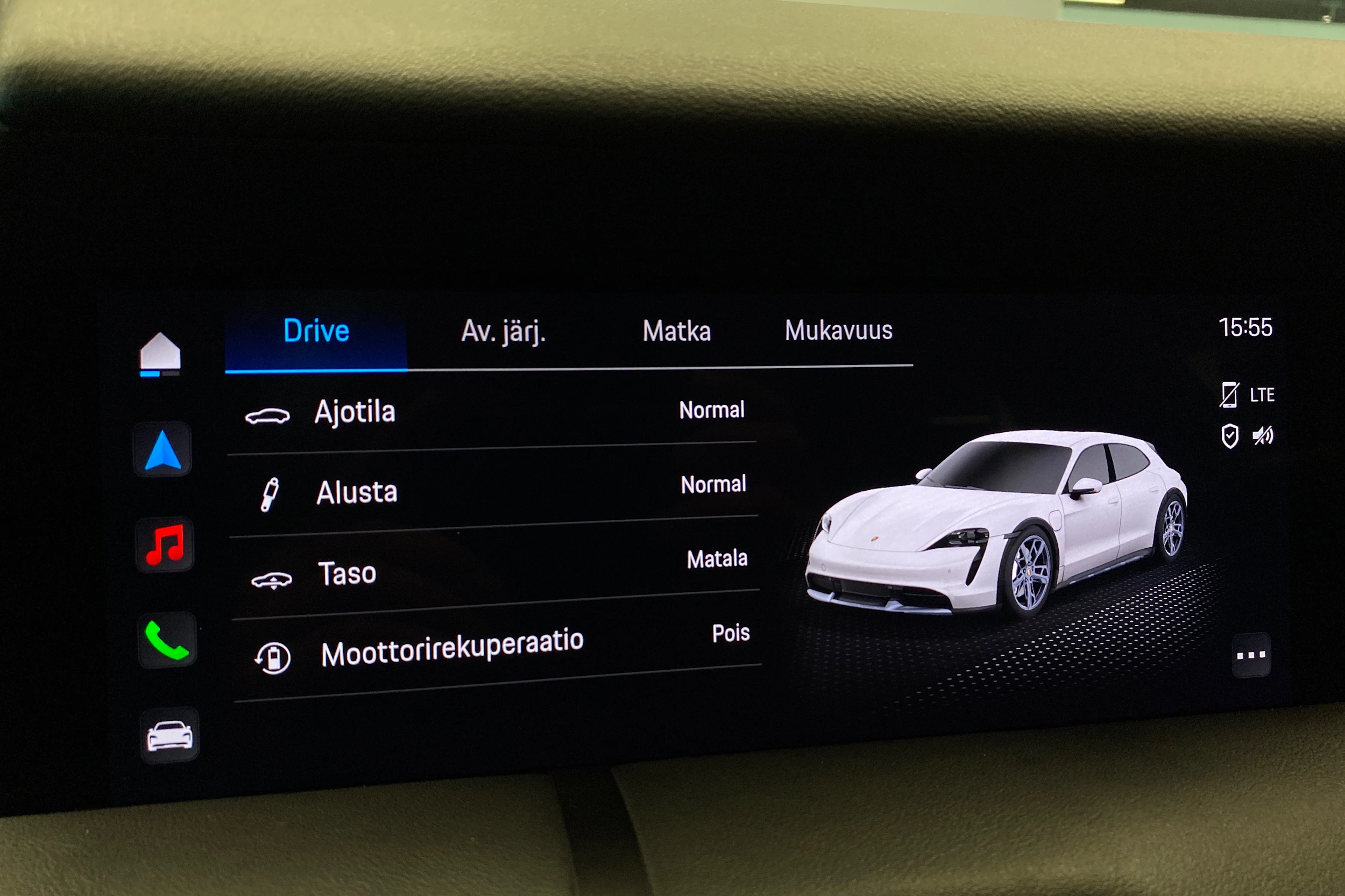 met. sininen Porsche Taycan 2024 kuva 23.