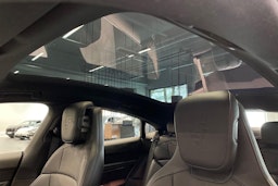 sininen Porsche Taycan 2024 kuva 20.