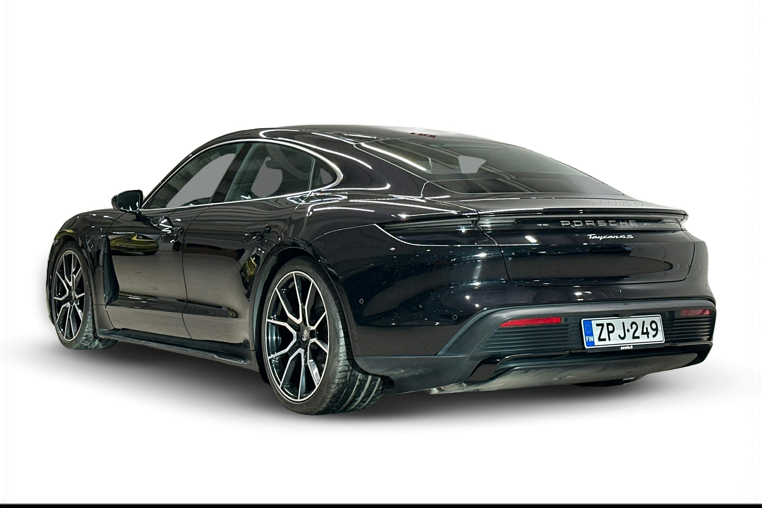 Musta Porsche Taycan 2024 kuva 2.