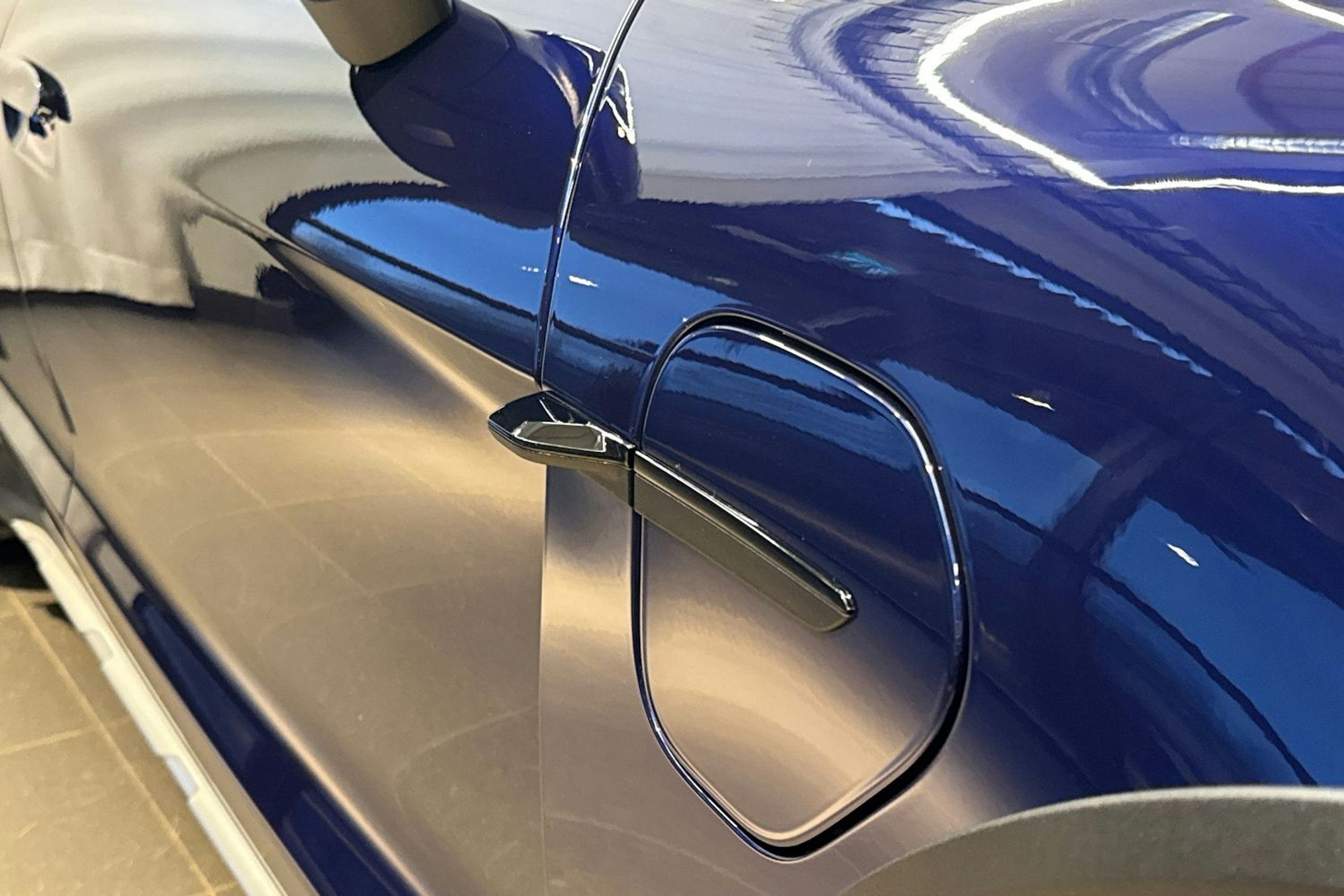 sininen Porsche Taycan 2025 kuva 15.