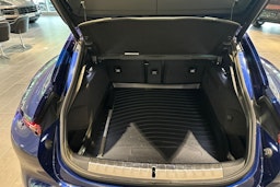 sininen Porsche Taycan 2025 kuva 16.