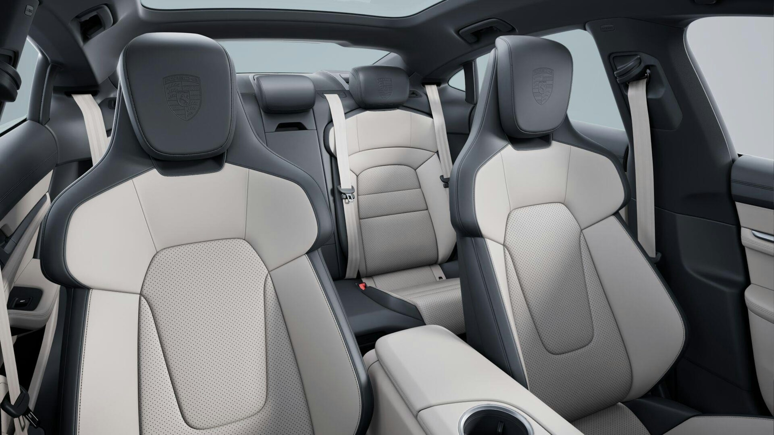 harmaa Porsche Taycan 2025 kuva 6.
