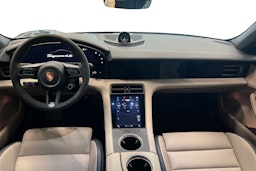 harmaa Porsche Taycan 2025 kuva 7.