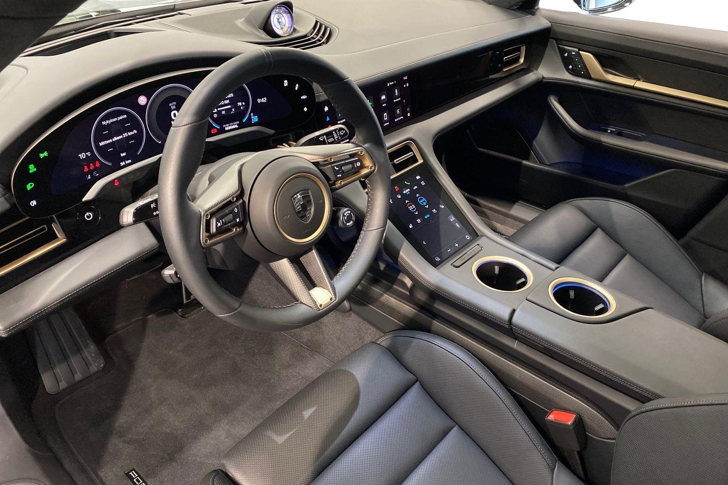 Porsche Taycan Turbo S Cross Turismo 2024, kuva 6/26