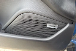 sininen Porsche Taycan 2025 kuva 21.