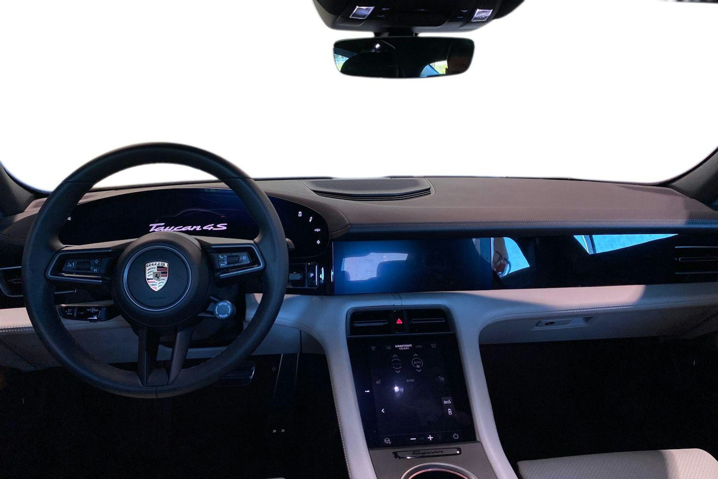 musta Porsche Taycan 2025 kuva 7.