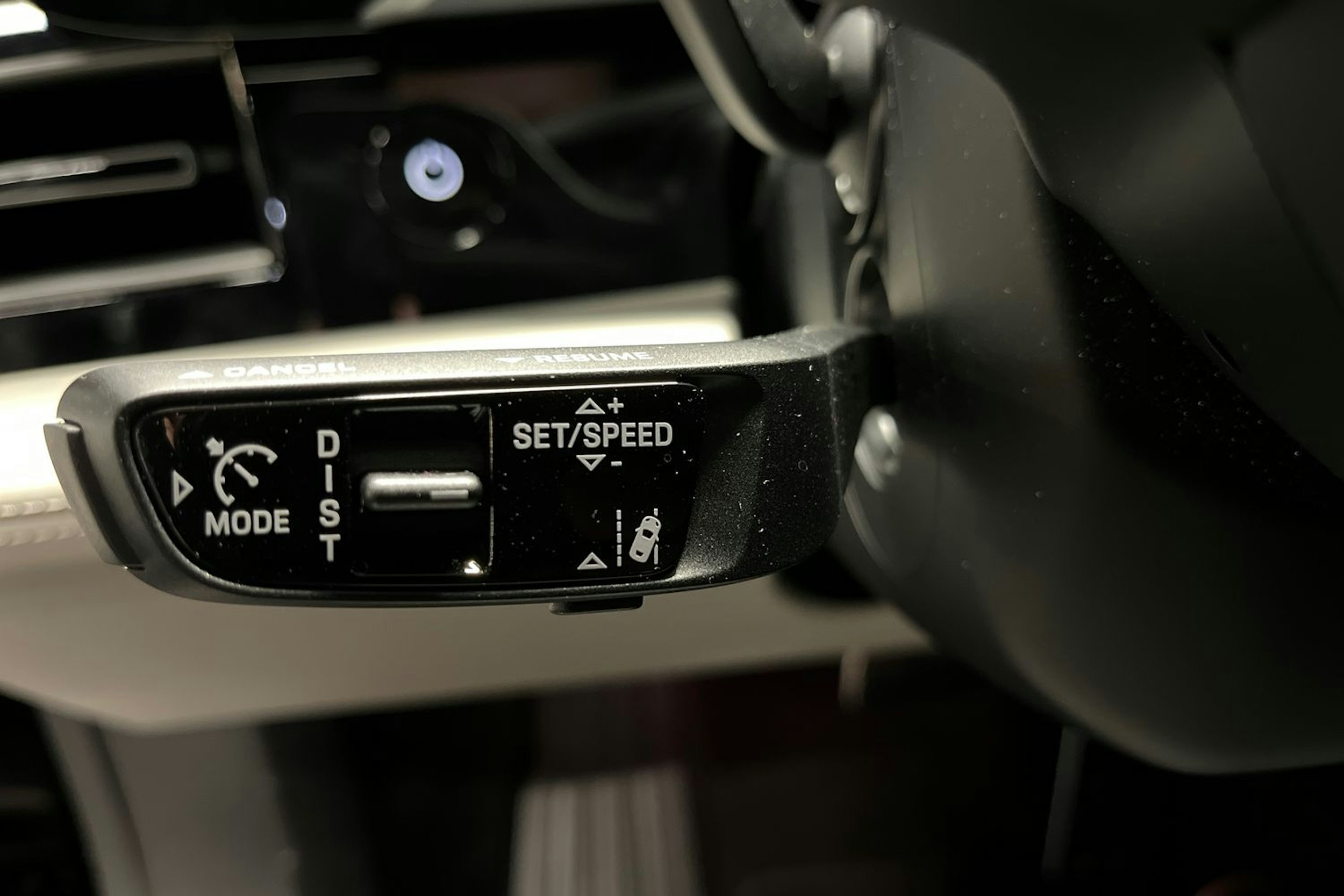 musta Porsche Taycan 2025 kuva 15.