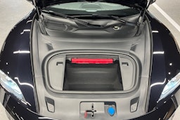 musta Porsche Taycan 2025 kuva 24.