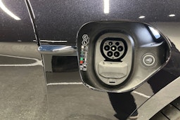 musta Porsche Taycan 2025 kuva 25.