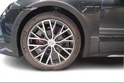 harmaa Porsche Taycan 2025 kuva 9.