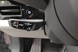 met. punainen Porsche Taycan 2025 kuva 10.