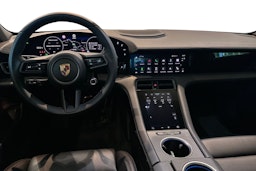 vihreä Porsche Taycan 2025 kuva 13.