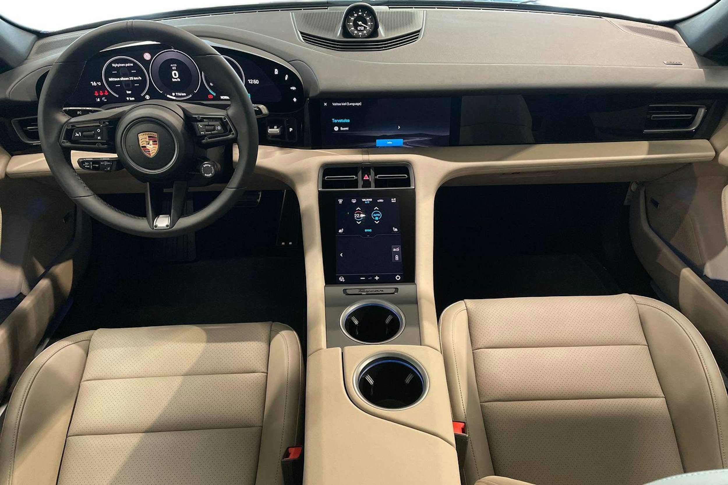 musta Porsche Taycan 2026 kuva 7.