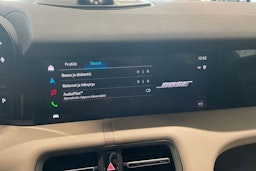 musta Porsche Taycan 2026 kuva 12.