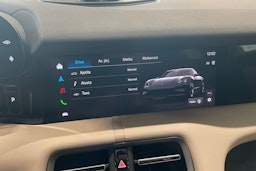 musta Porsche Taycan 2026 kuva 13.