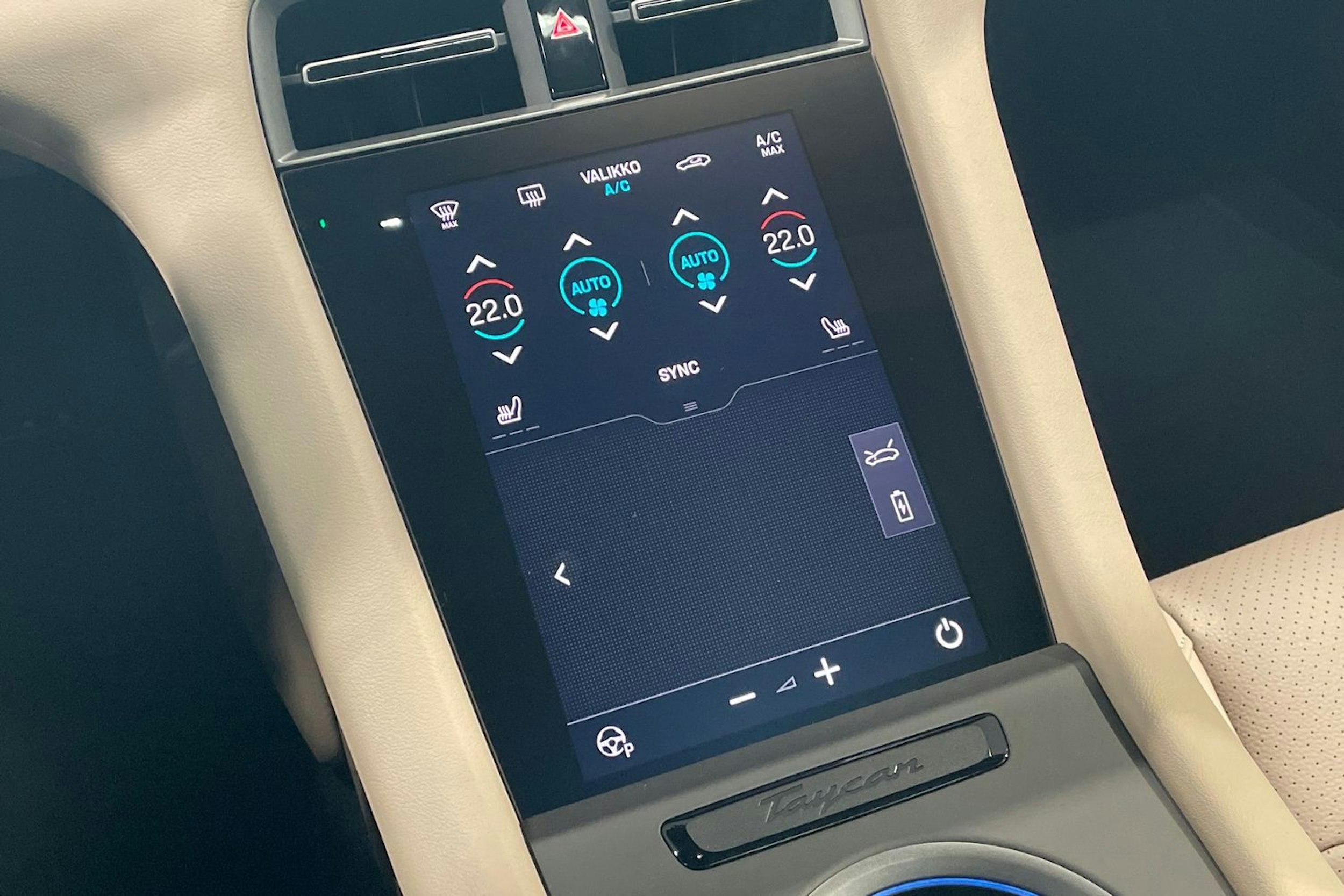 musta Porsche Taycan 2026 kuva 16.