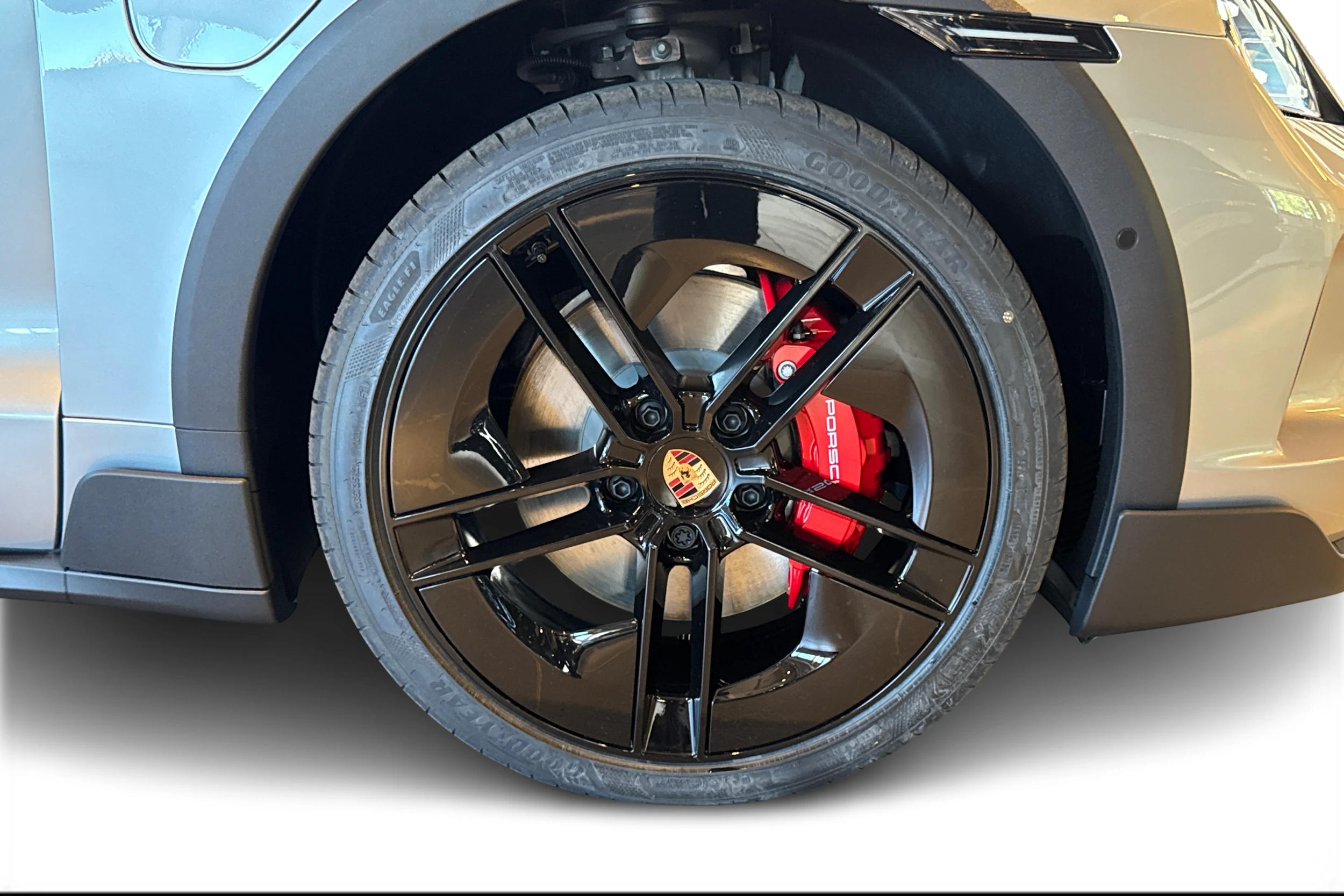 harmaa Porsche Taycan 2026 kuva 9.