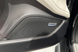 musta Porsche Taycan 2026 kuva 11.