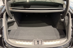 musta Porsche Taycan 2026 kuva 19.