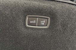 musta Porsche Taycan 2026 kuva 20.