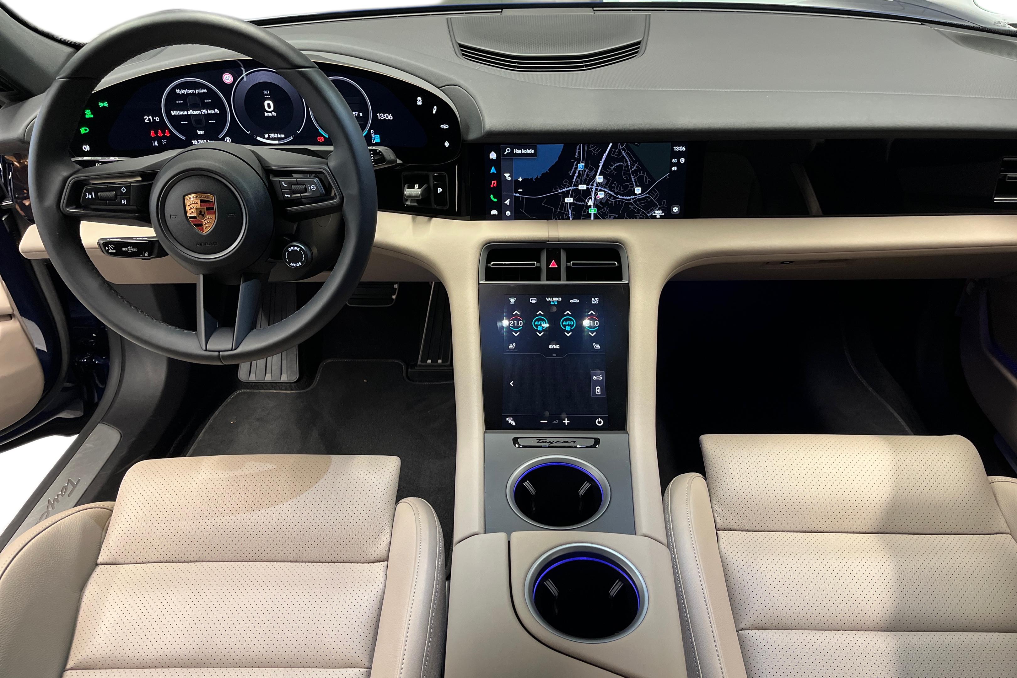 Porsche Taycan 4 2026, kuva 7/32
