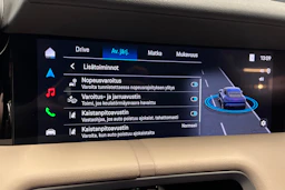sininen Porsche Taycan 2026 kuva 20.