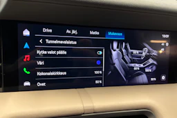 sininen Porsche Taycan 2026 kuva 21.