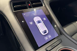 harmaa Porsche Taycan 2026 kuva 17.