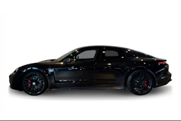 Musta Porsche Taycan 4S 2020 kuva 5.