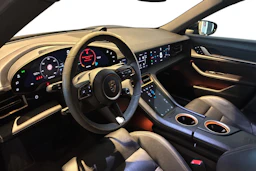 Musta Porsche Taycan 4S 2020 kuva 6.