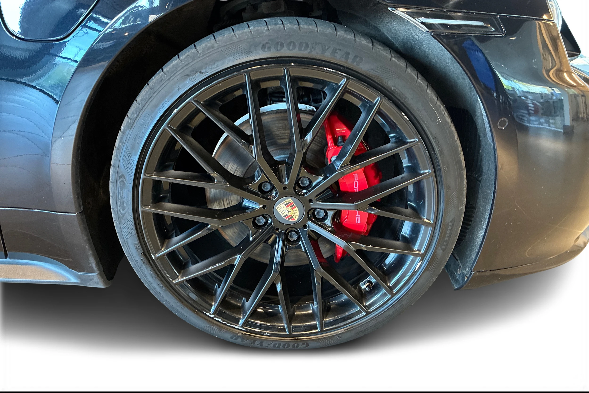 Musta Porsche Taycan 4S 2020 kuva 9.