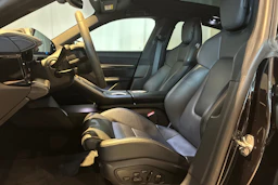 Musta Porsche Taycan 4S 2020 kuva 12.