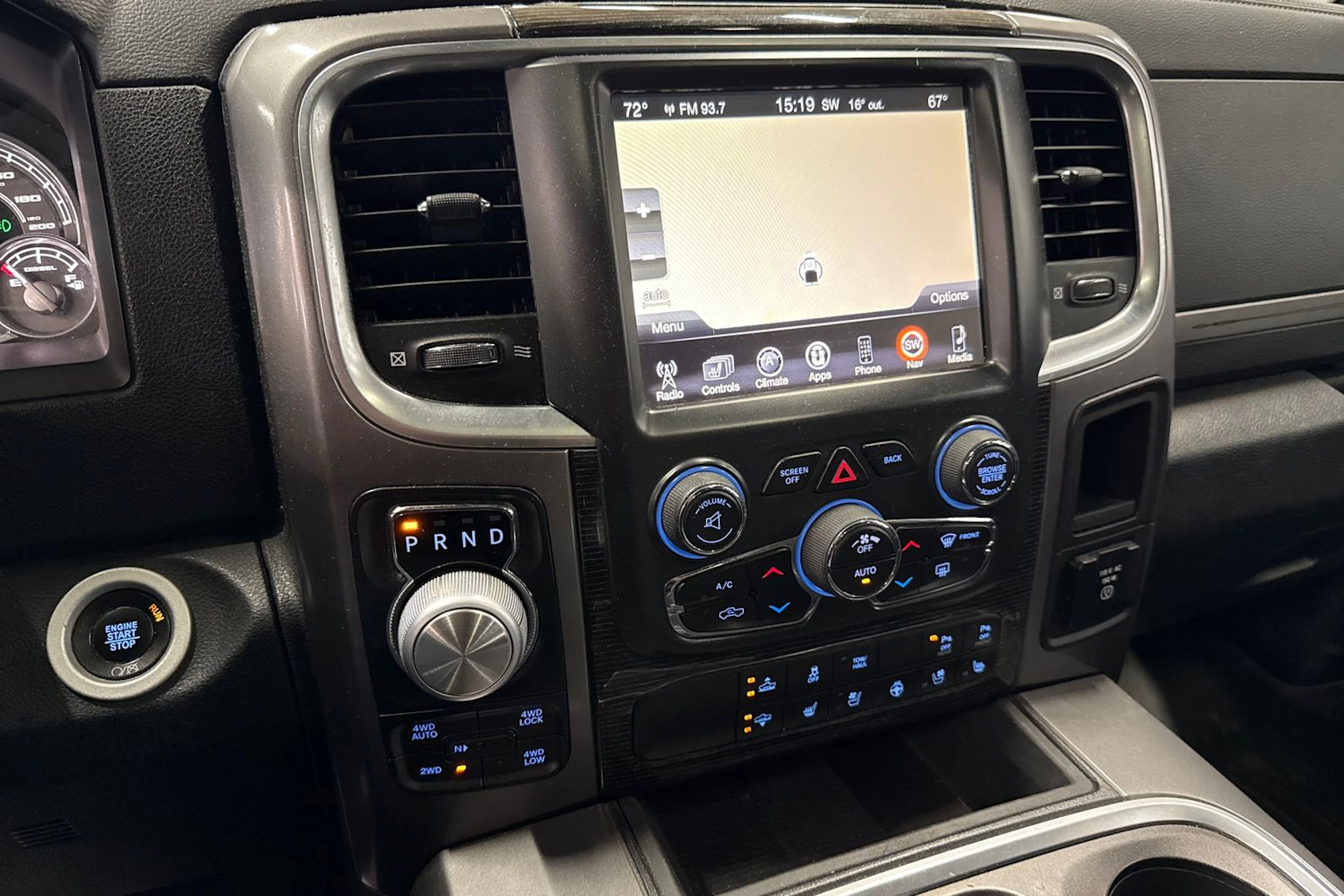 musta Ram 1500 2016 kuva 5.