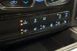 musta Ram 1500 2016 kuva 6.