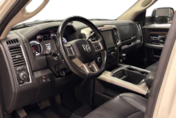 valkoinen Dodge RAM 2019 kuva 8.