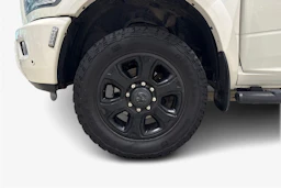 valkoinen Dodge RAM 2019 kuva 12.