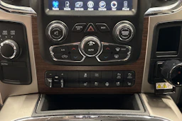 valkoinen Dodge RAM 2019 kuva 21.