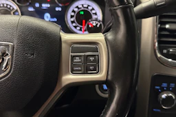 valkoinen Dodge RAM 2019 kuva 27.