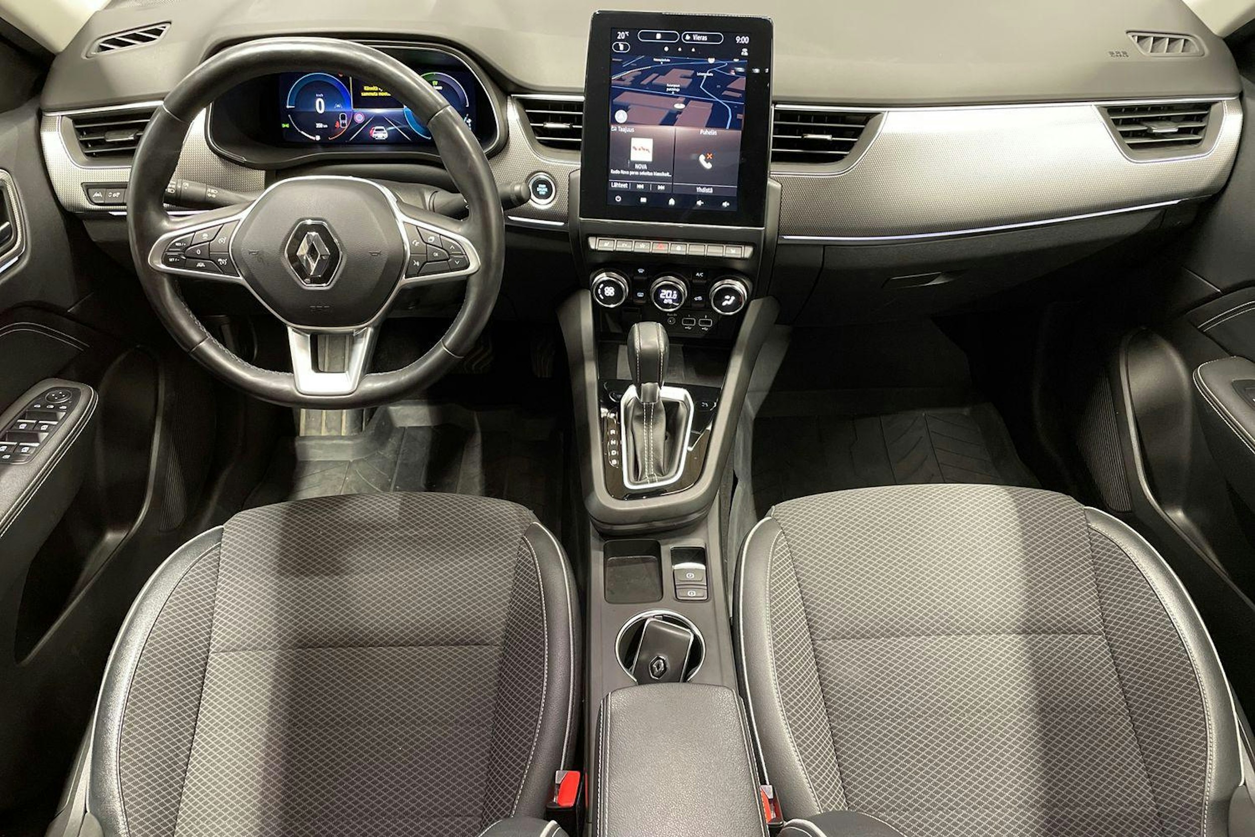 Punainen Renault Arkana 2021 kuva 9.