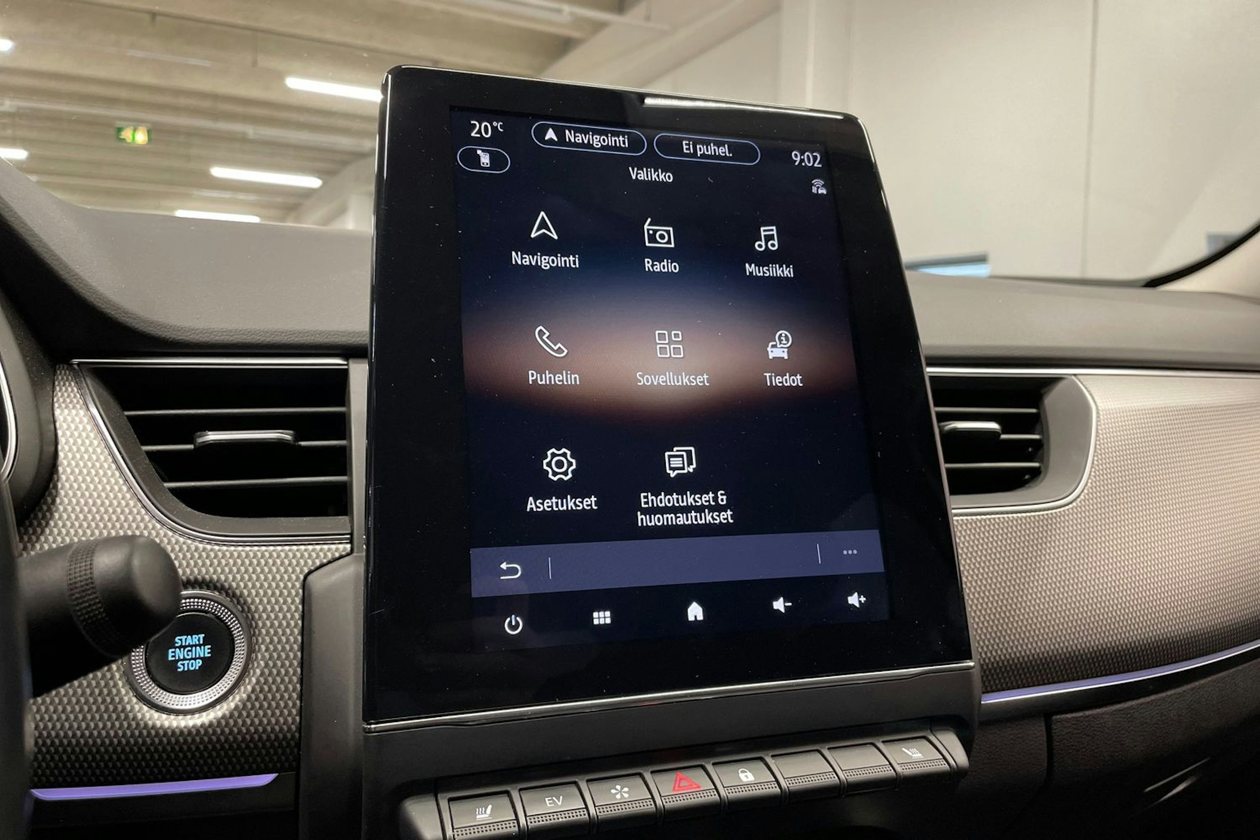 Punainen Renault Arkana 2021 kuva 18.