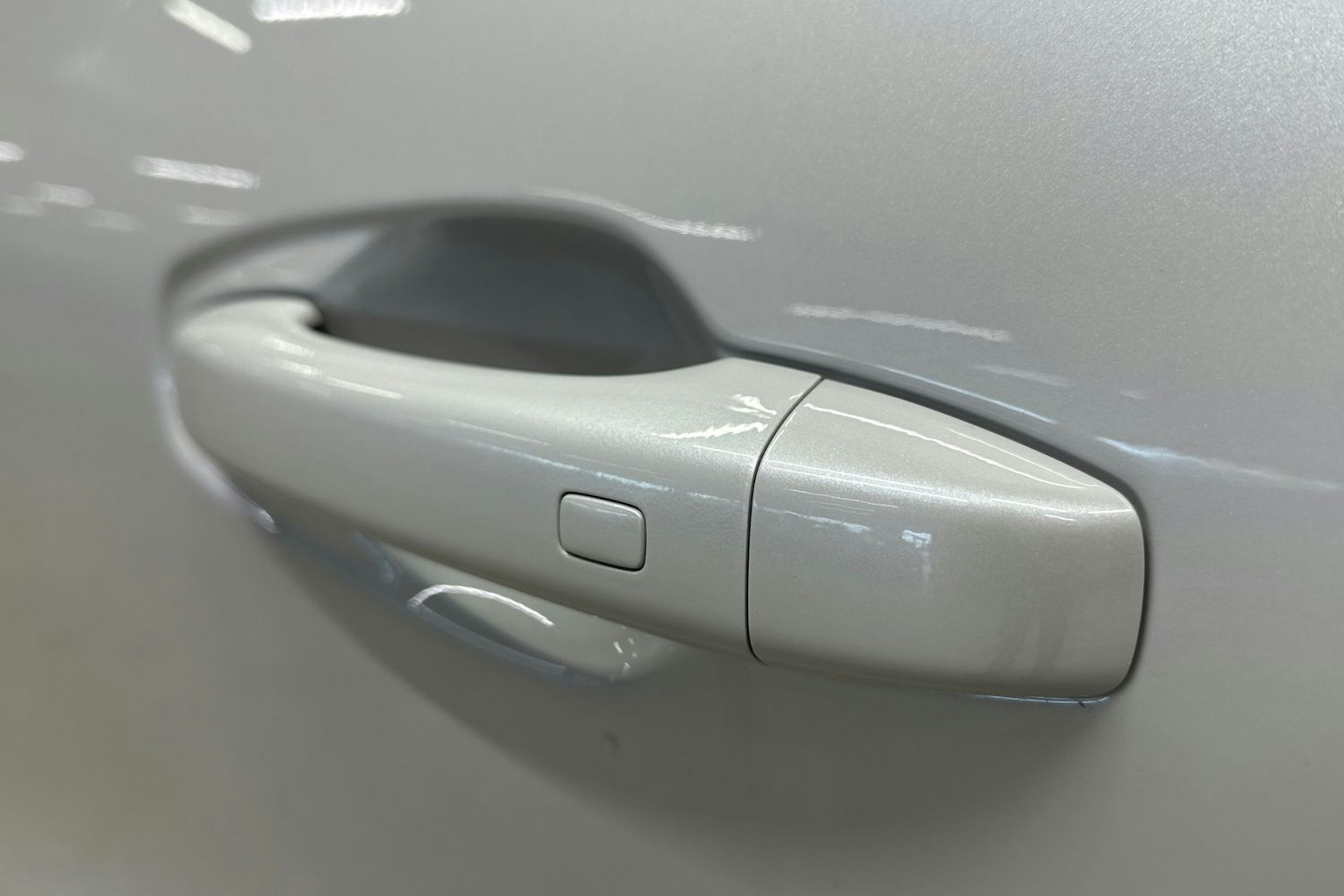 valkoinen Renault Arkana 2021 kuva 29.