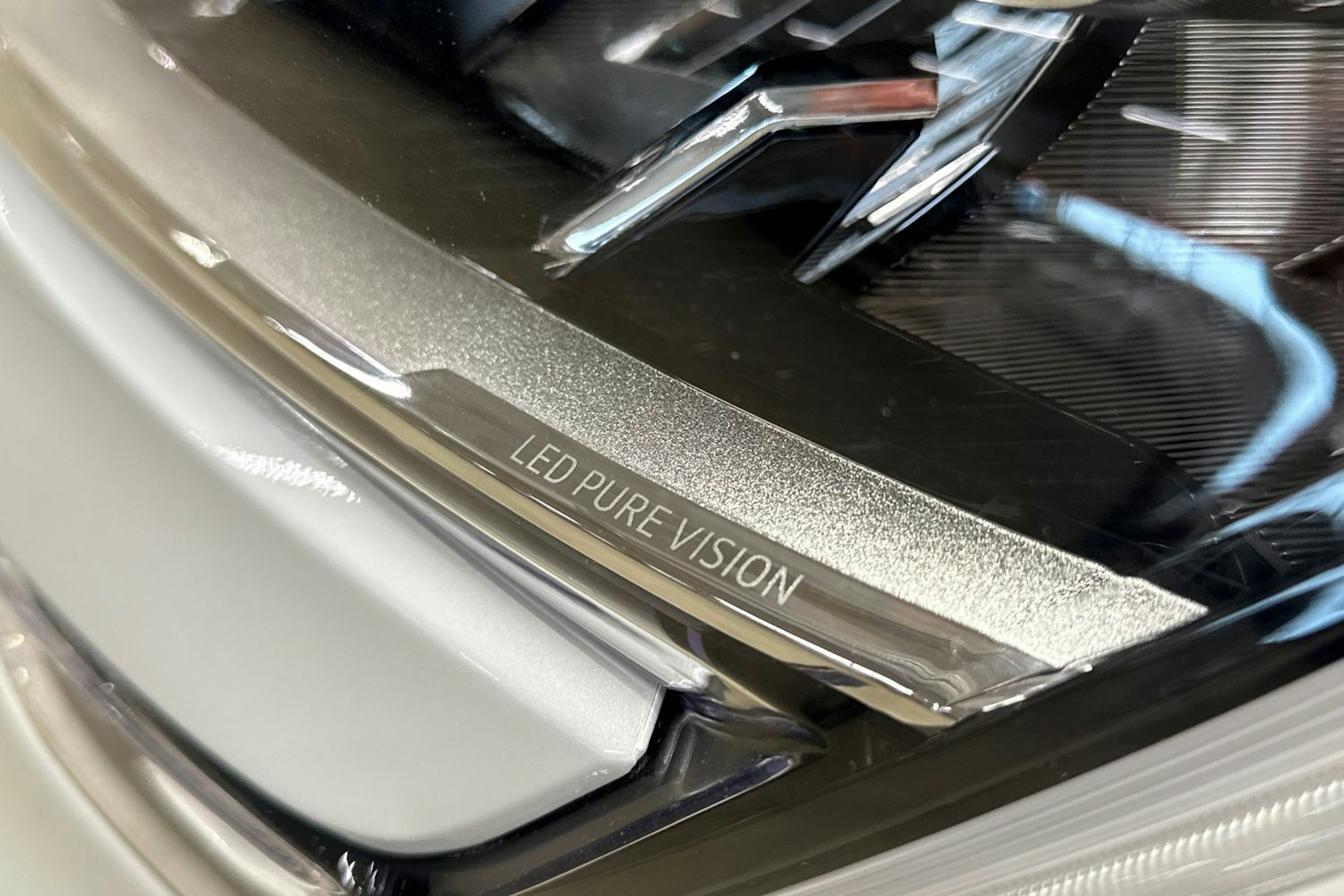 valkoinen Renault Arkana 2021 kuva 31.
