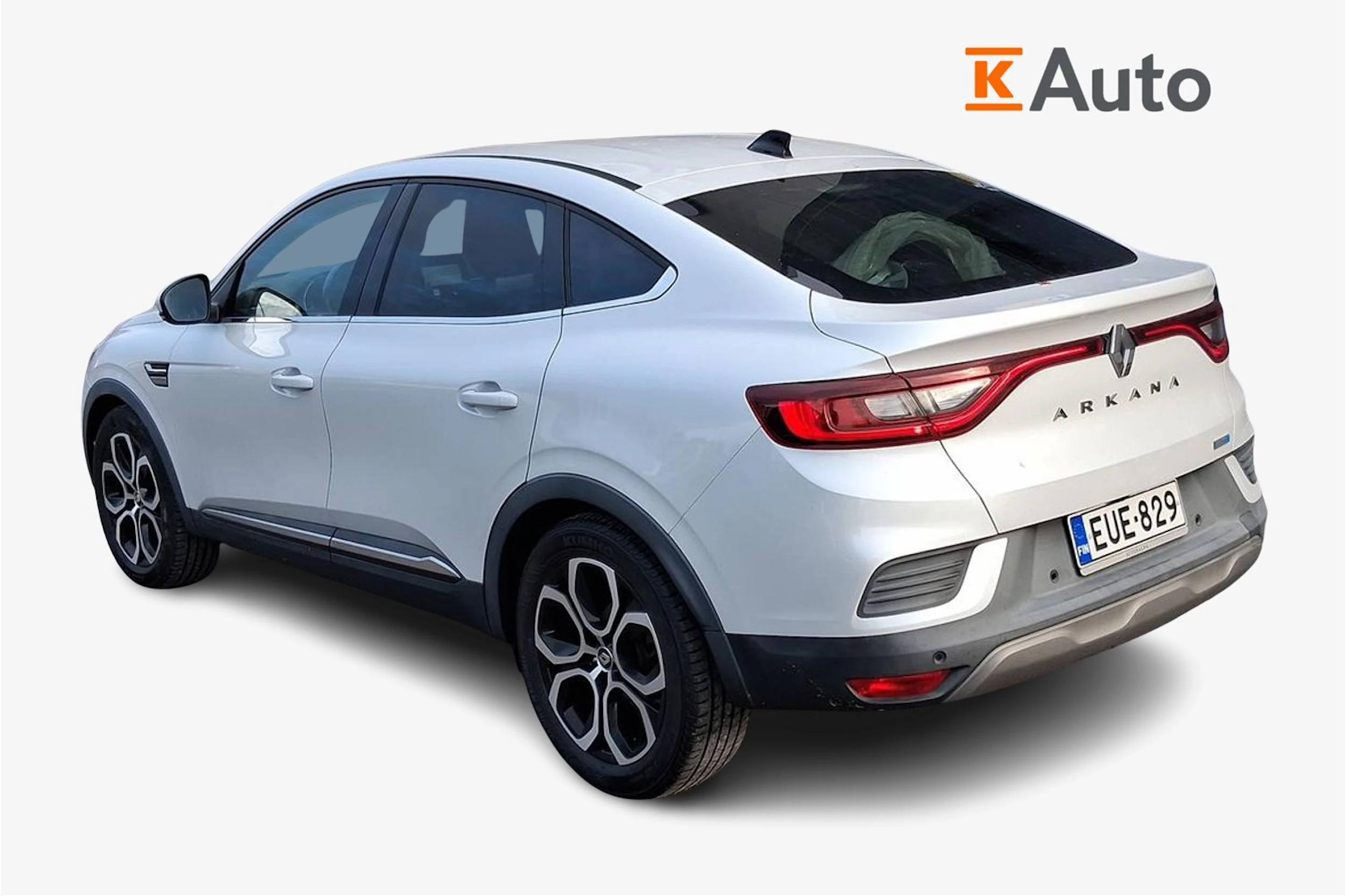 valkoinen Renault Arkana 2022 kuva 2.
