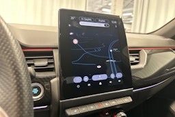 valkoinen Renault Arkana 2022 kuva 20.
