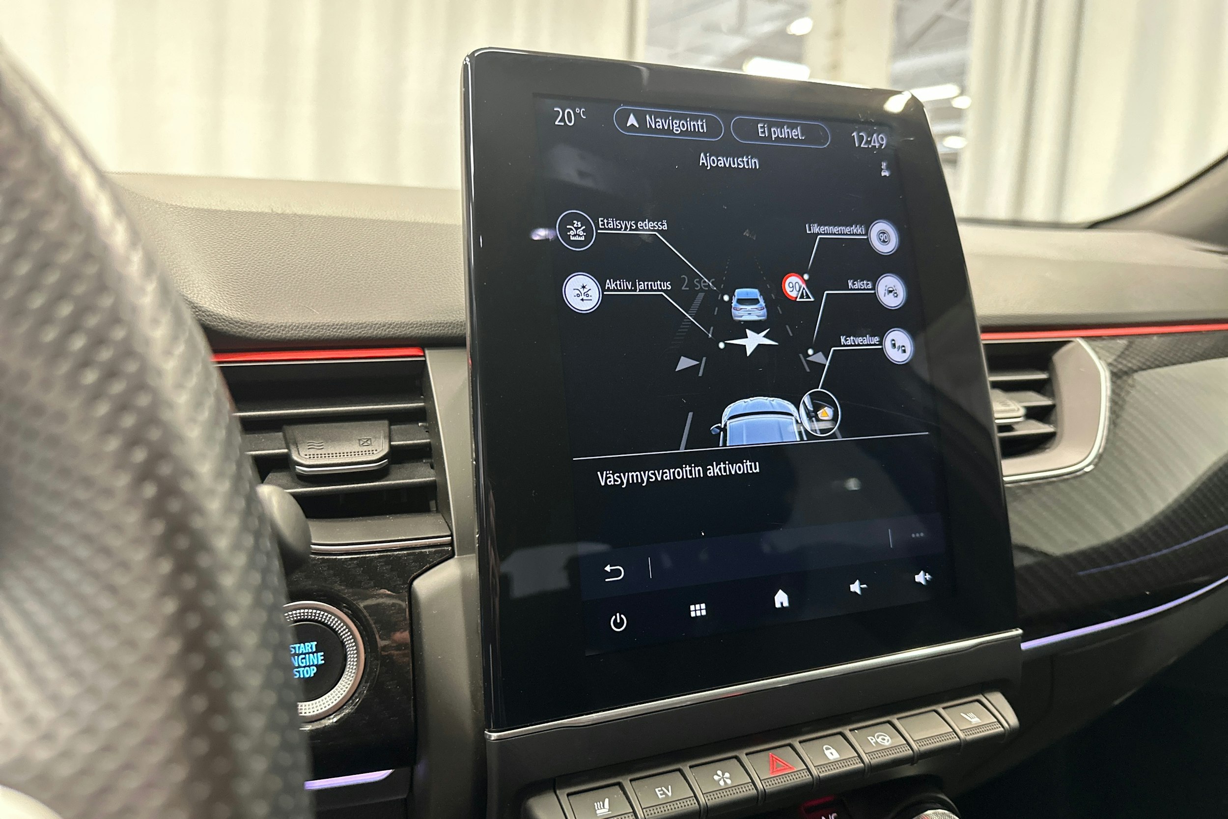 valkoinen Renault Arkana 2022 kuva 21.
