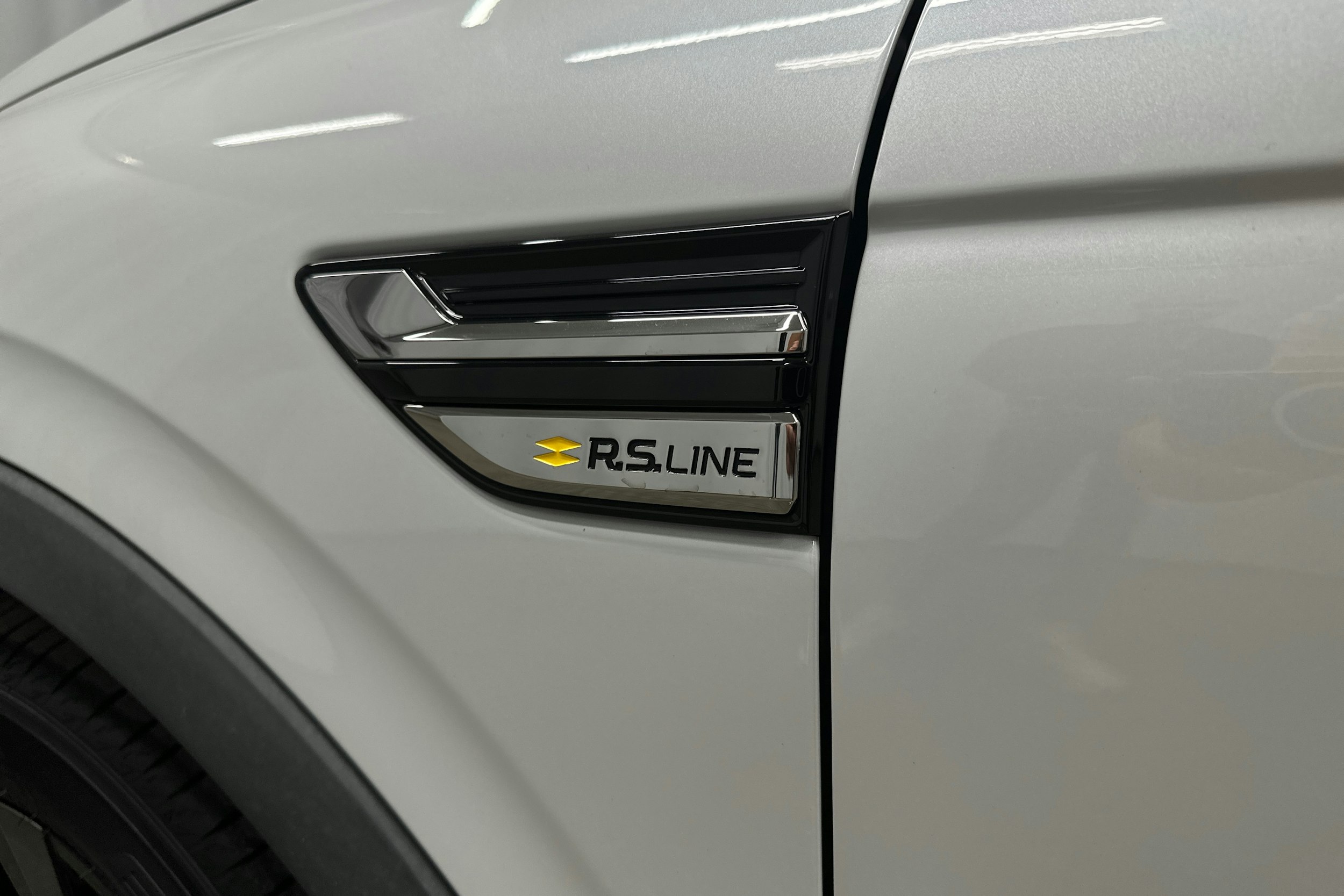 valkoinen Renault Arkana 2022 kuva 32.