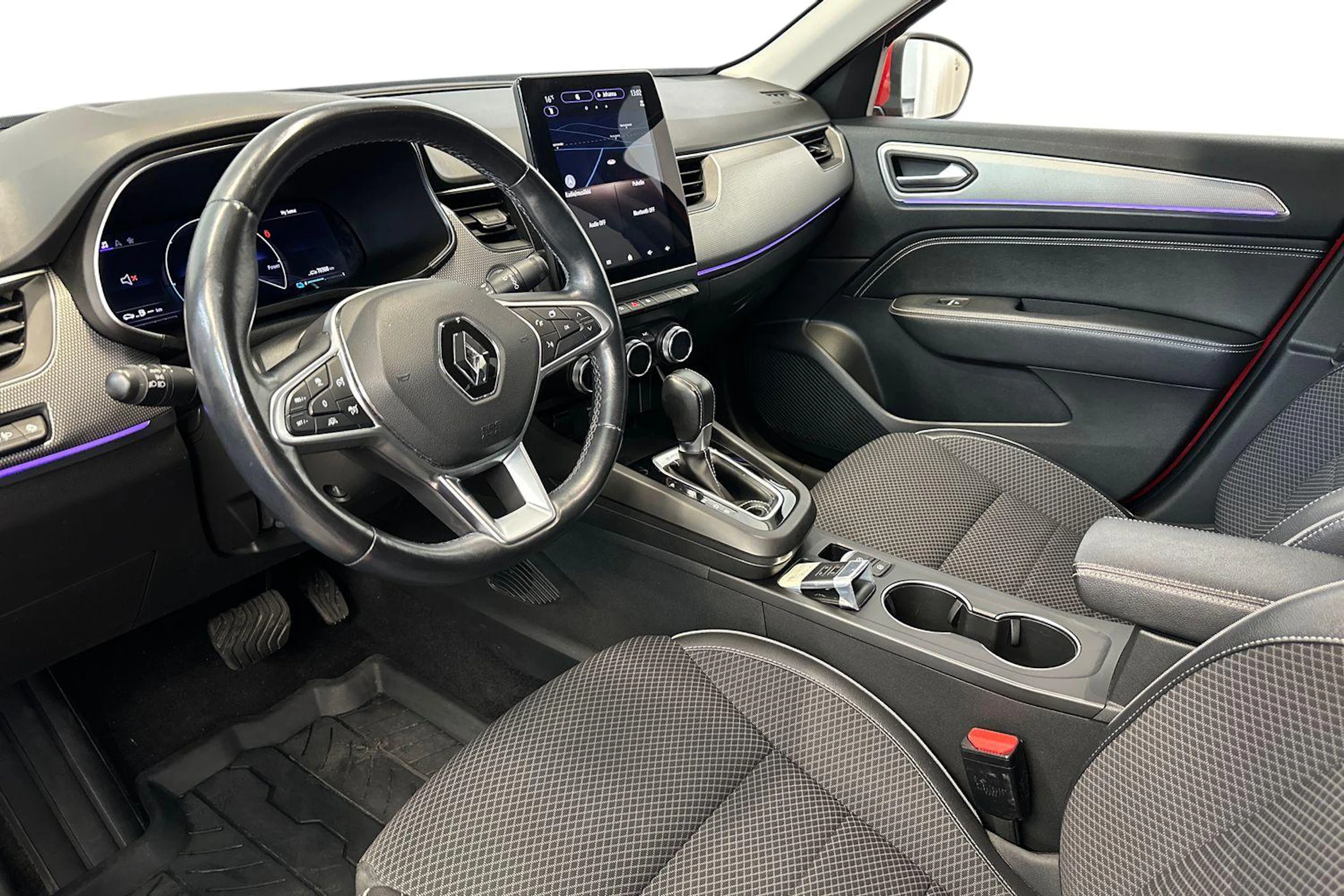 punainen Renault Arkana 2023 kuva 8.